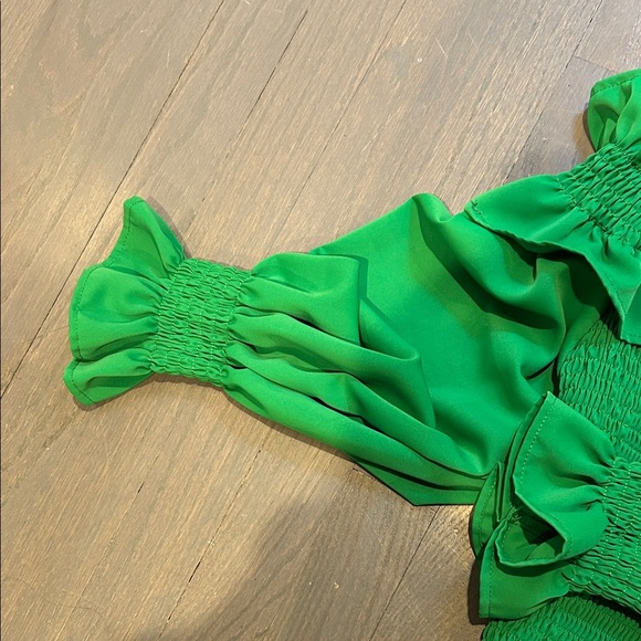 Vibrant Off-Shoulder Ruffle Blouse - Picture 4 of 5